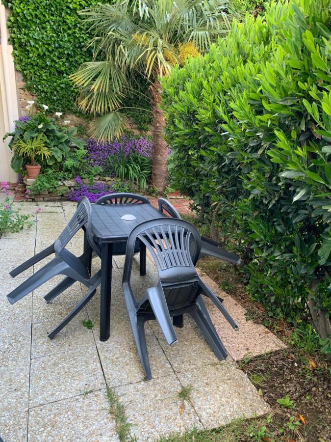 La Casa De Sophie T3 Avec Jardinet, Parking Prive - Port De Vannes Buitenkant foto